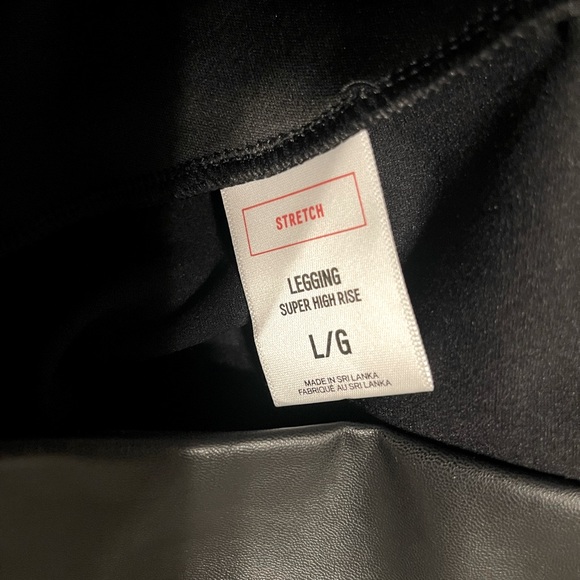 Black Faux Leather leggings - Picture 3 of 3